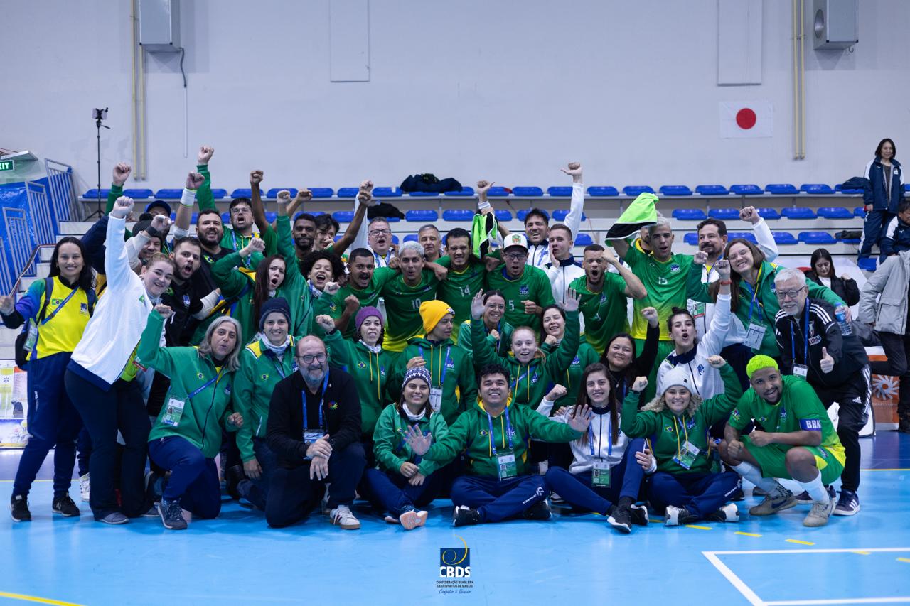 Brasil faz campanha histórica e conquista medalhas com as seleções de futsal feminino e masculino na Winter Deaflympics